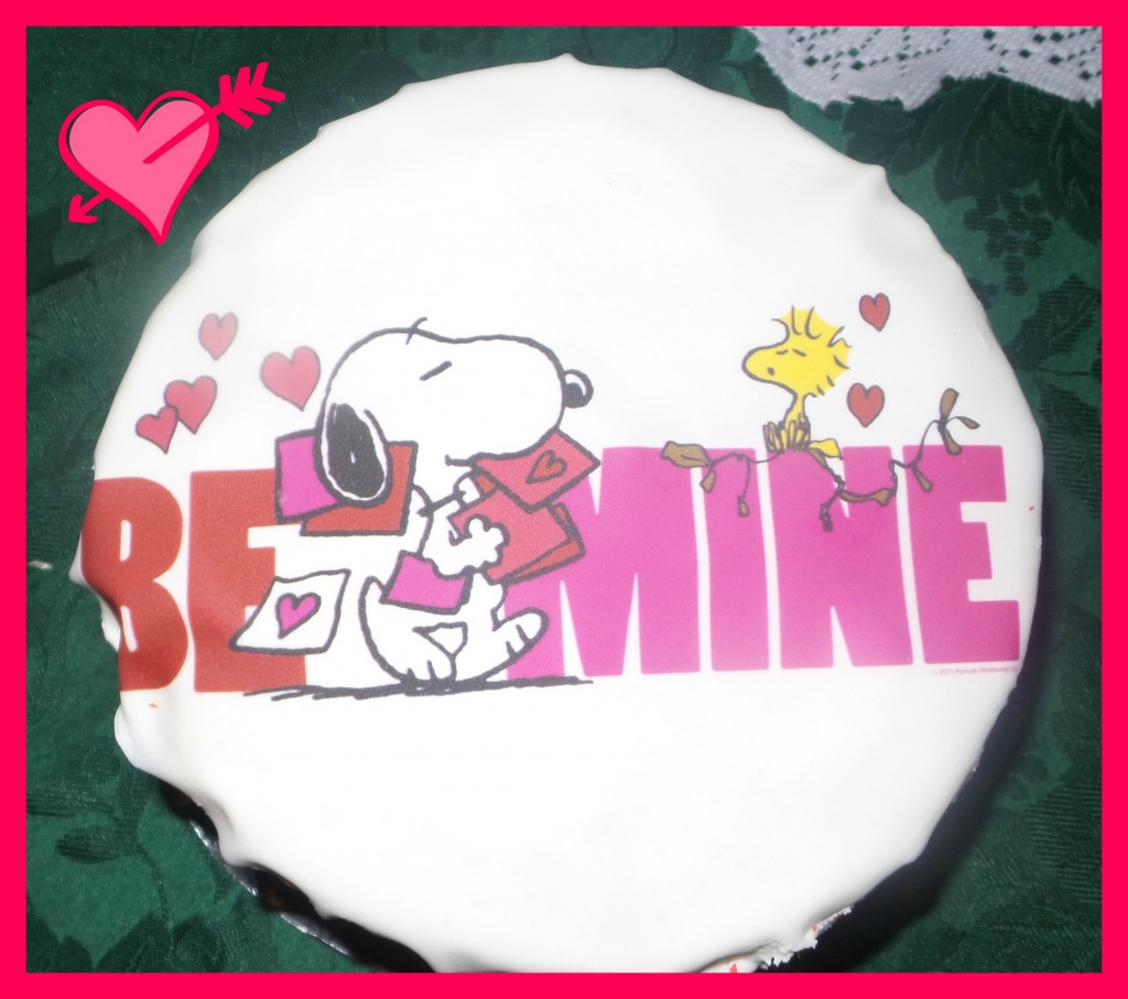 Peanuts Valentine Cake