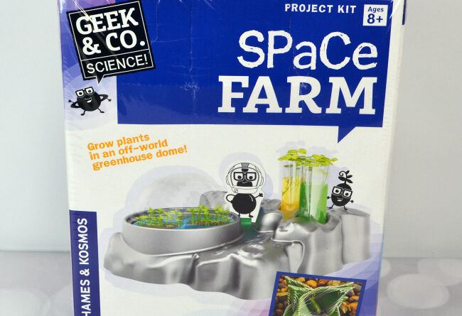 Geek & Co. Science Space Farm #FAMChristmas