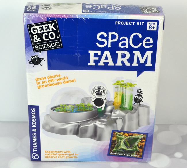 Geek & Co. Science Space Farm #FAMChristmas