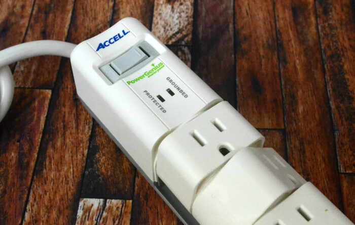 Accell's PowerGenius Rotating 6-Outlet Surger Protector with Dual USB Charging