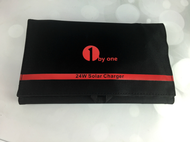 1byone solar charger -02