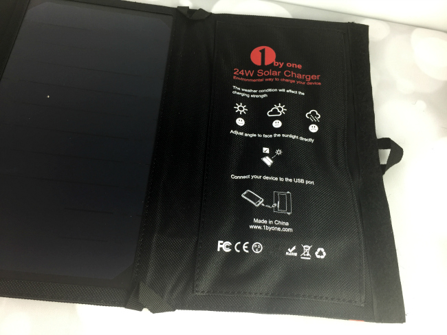 1byone solar charger -03