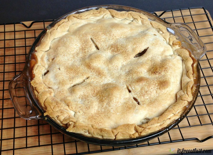 Homemade Apple Pie Recipe - whole pie