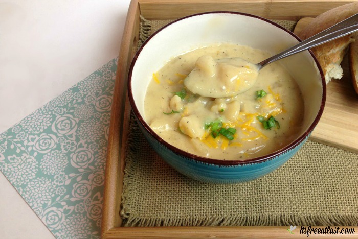 Cheesy Crock Pot Potato Soup Recipe