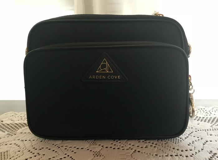 Arden Cove Review: Pros & Cons Of This Anti-Theft Travel Purse