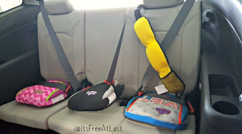 Inflatable BubbleBum Travel Seats Makes Family Travel Easier #MegaChristmas17