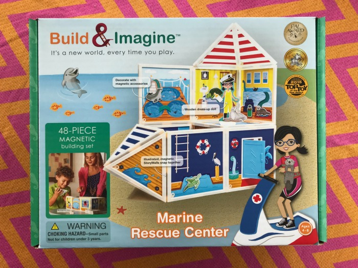 Build and Imagine Marine Rescue Center for fun Imaginary Play