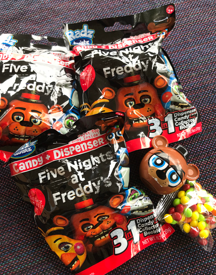 RADZ CUBEZ FIVE NIGHTS AT FREDDY'S (3 IN 1) SINGLE PACK SET OF (9