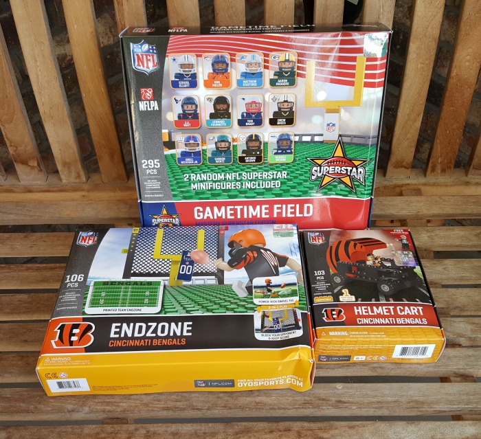 NFL Football Field and Minifigures Buildable Set